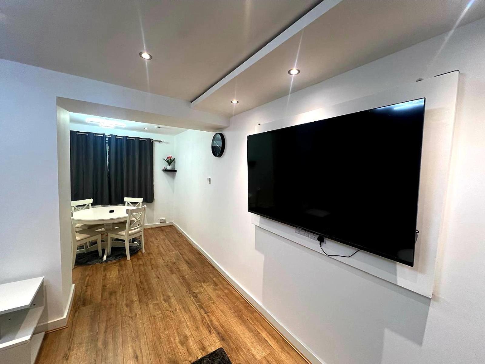 Апартаменты House Hundy Манчестер Экстерьер фото